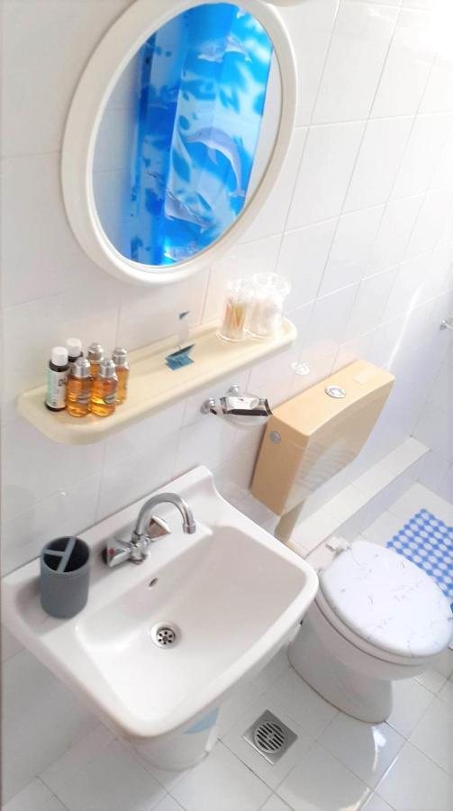 Daphnes Apartments Ratzaklion Bagian luar foto